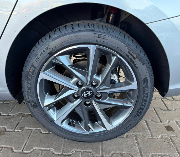 Hyundai i30 Kombi Comfort Plus 1.0 TGDI DCT Navi/ Adaptiver... — photo 10