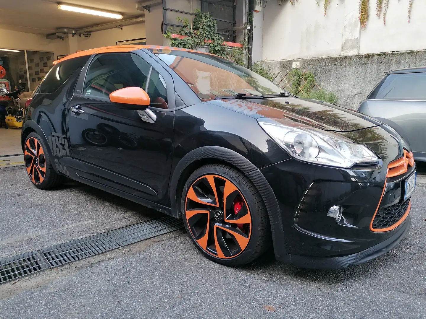 Citroen DS3 DS3 1.6 turbo thp Racing 207cv SPETTACOLARE Oranžová - 1