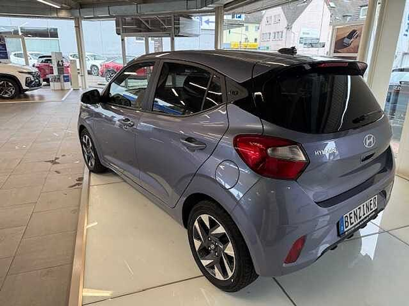Hyundai i10 1.2 AMT Comfort Plus*Navi*Klimaa.*PDC*Kamera — photo 9