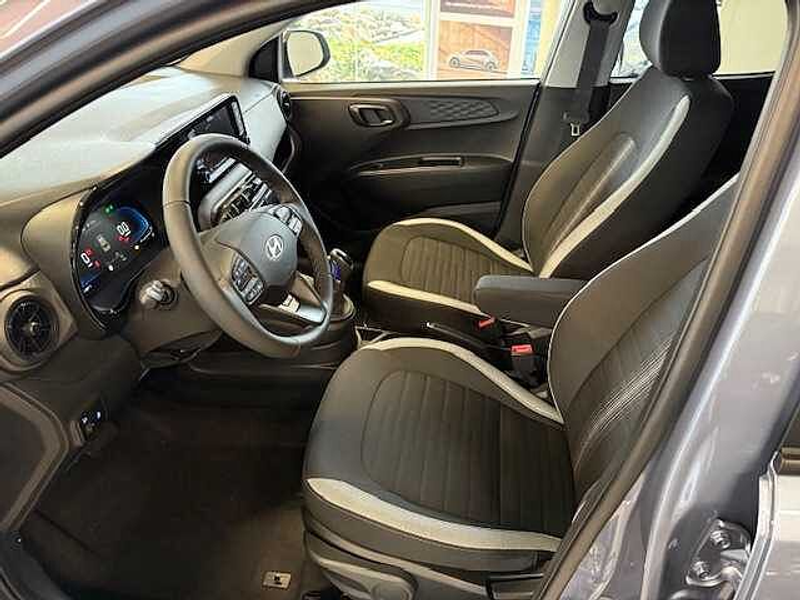 Hyundai i10 1.2 AMT Comfort Plus*Navi*Klimaa.*PDC*Kamera — photo 14