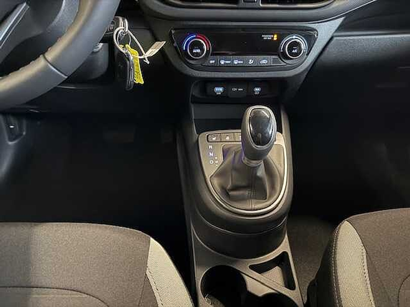 Hyundai i10 1.2 AMT Comfort Plus*Navi*Klimaa.*PDC*Kamera — photo 11