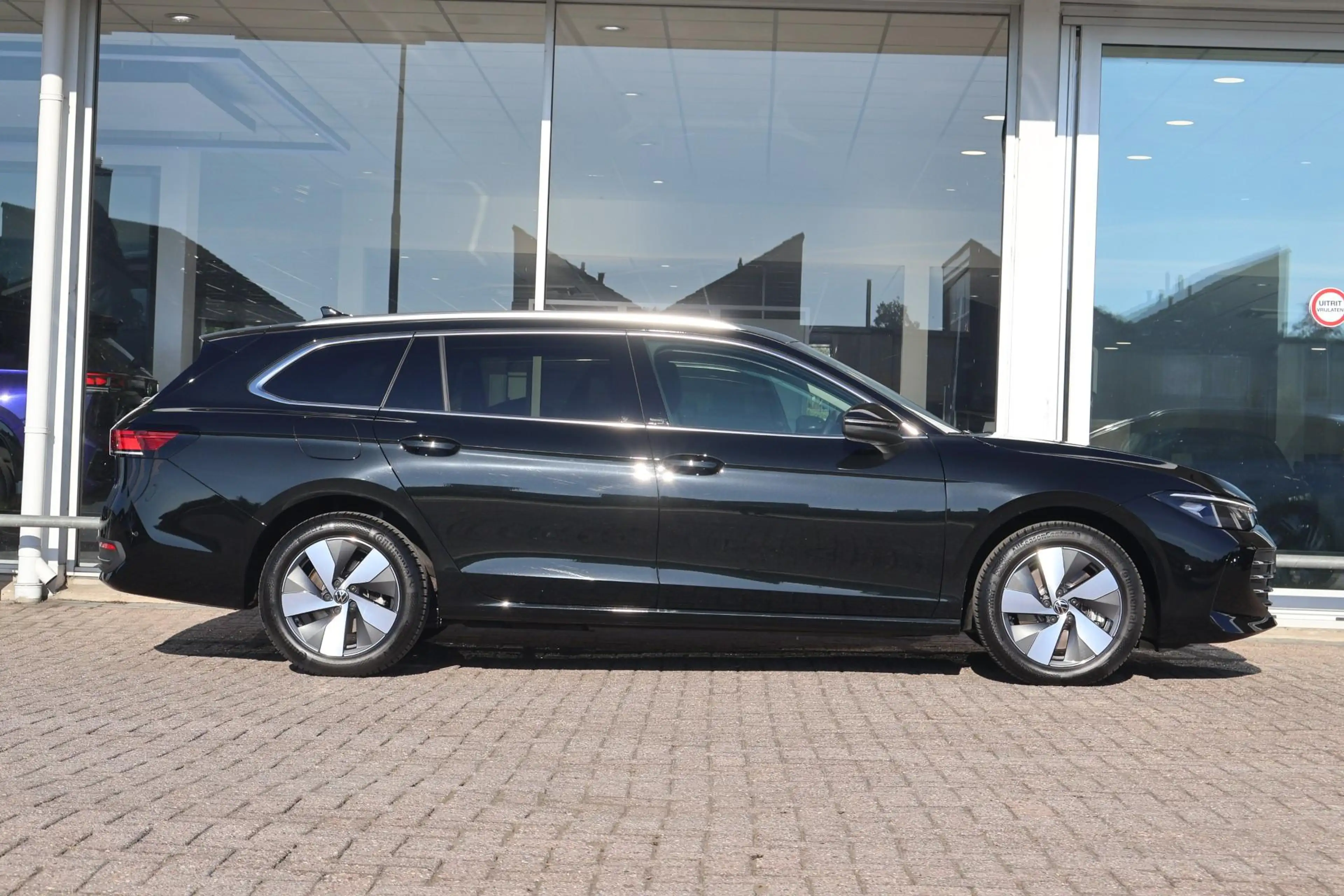 Volkswagen Passat Variant 1.5 eHybrid 204pk Business | SoH 100% | Trekhaak | — photo 3