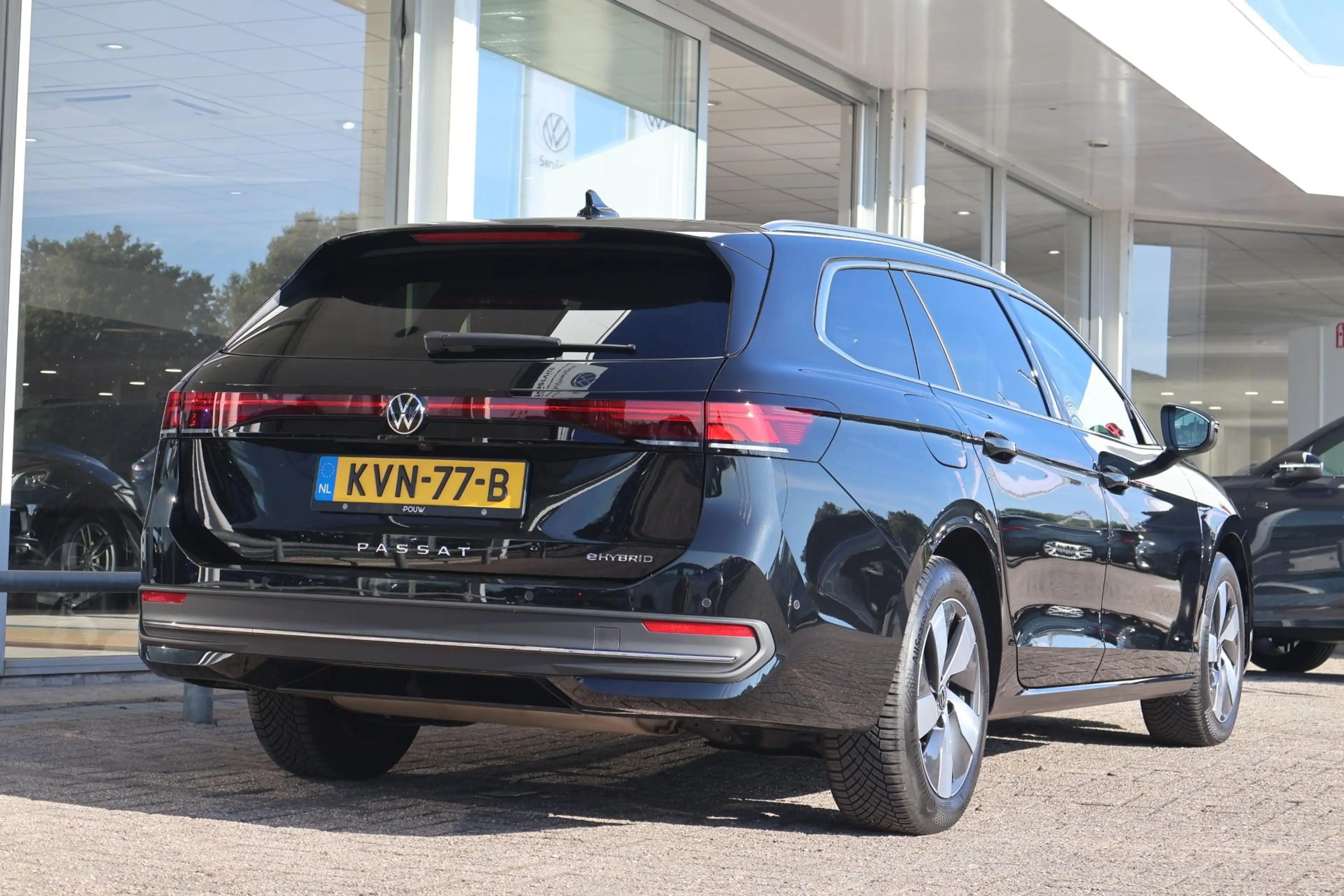Volkswagen Passat Variant 1.5 eHybrid 204pk Business | SoH 100% | Trekhaak | — photo 2