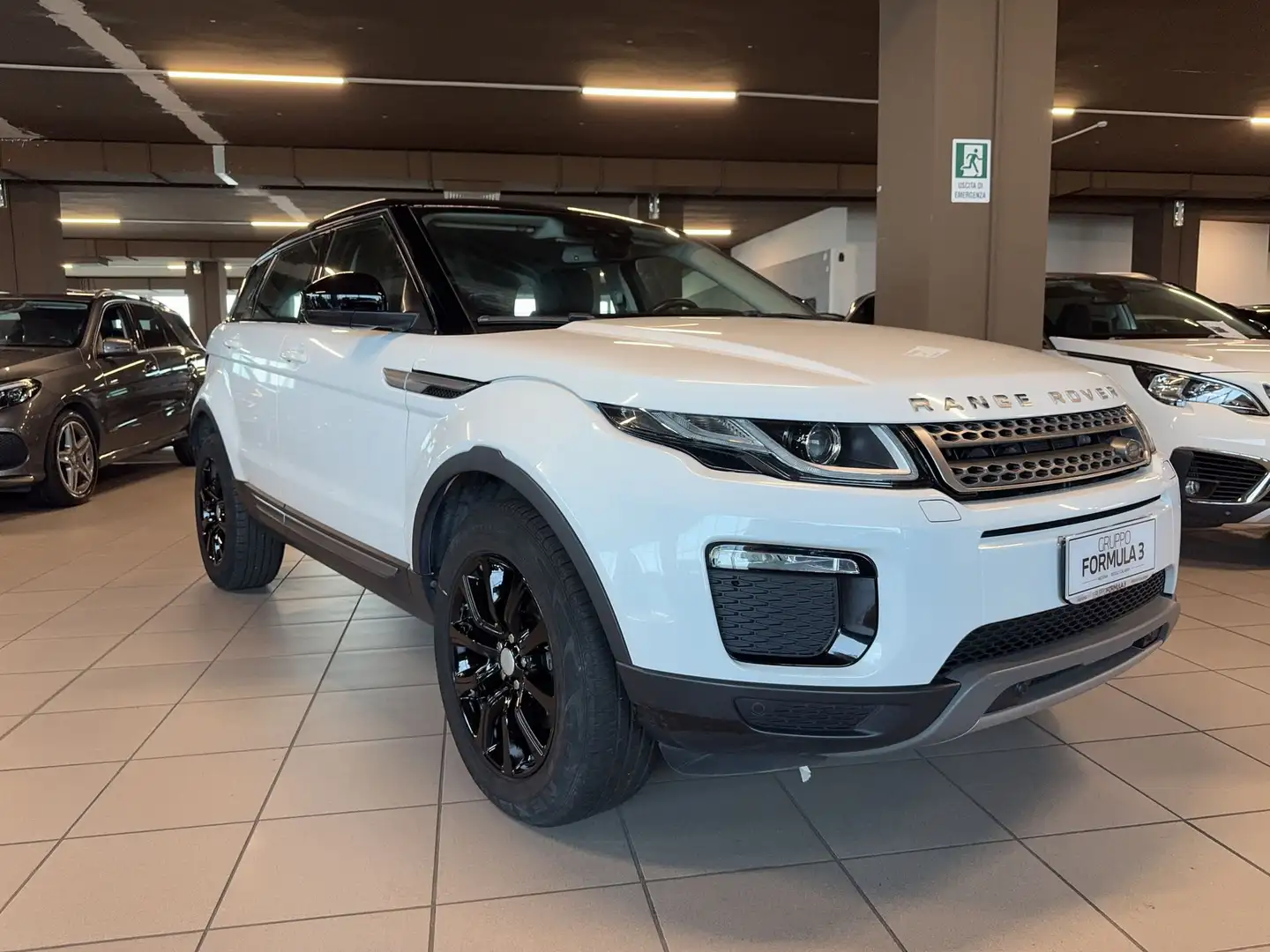Land Rover Range Rover Evoque Range Rover Evoque 2.0D I4-L.Flw 150 CV R-Dynamic Bianco - 2