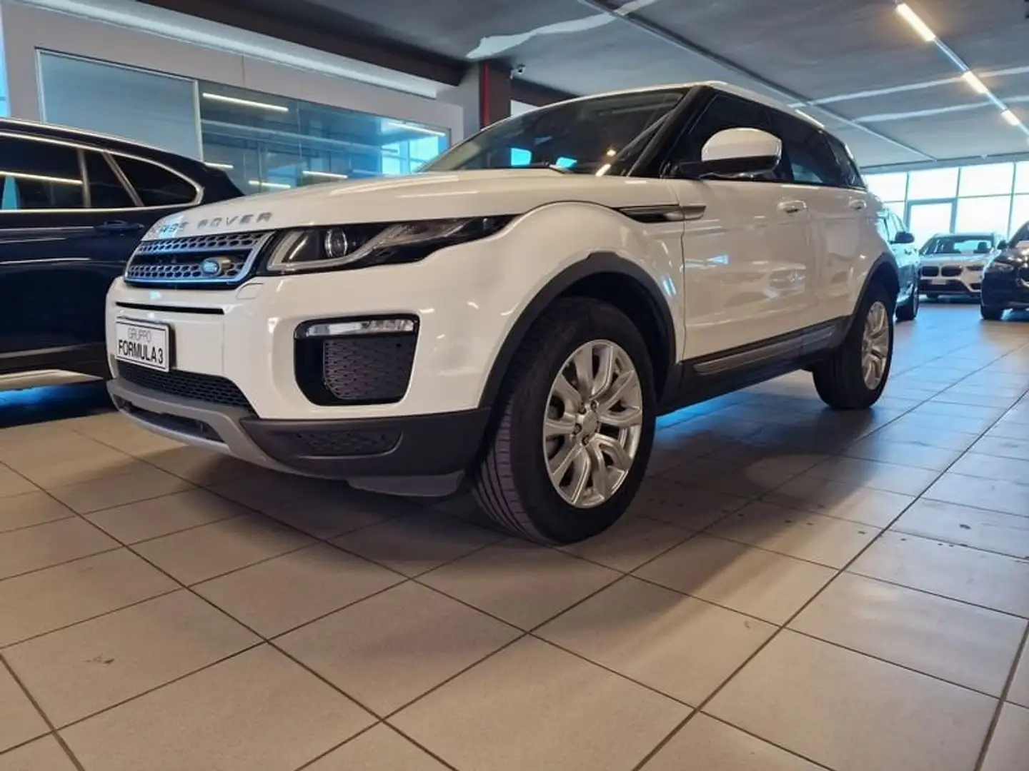 Land Rover Range Rover Evoque Range Rover Evoque 2.0D I4-L.Flw 150 CV R-Dynamic Bianco - 1