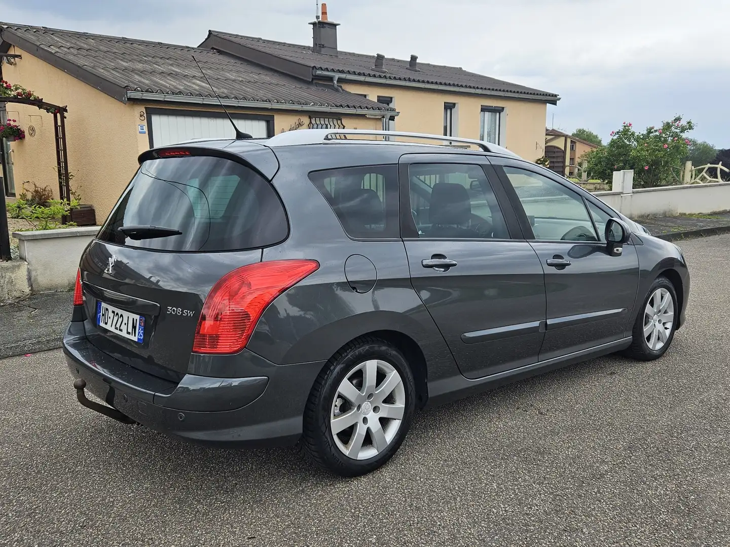 Peugeot 308 SW 2.0 HDi 150ch FAP Féline - 2