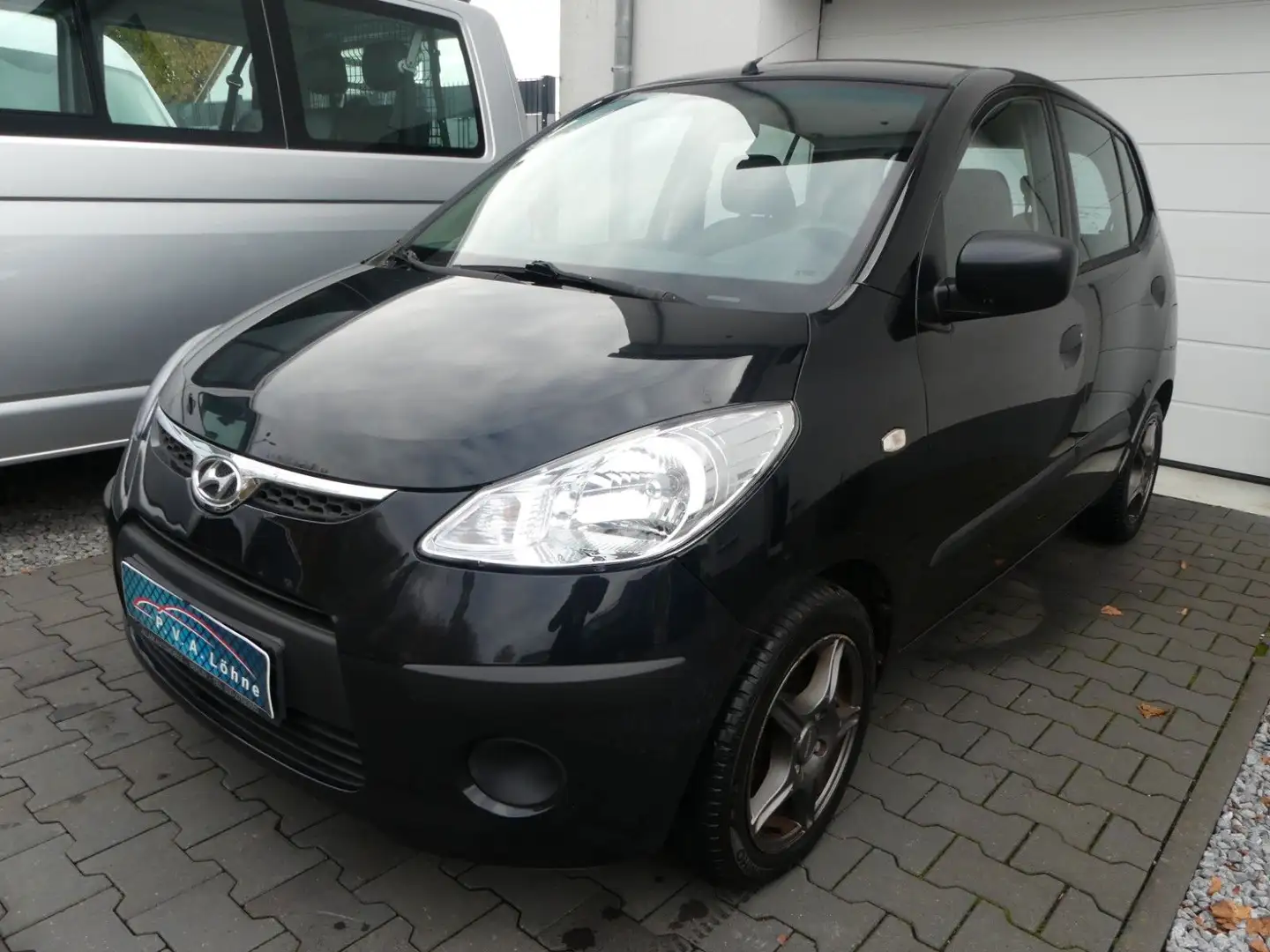 Hyundai i10 Classic Klima| Allwetterreifen| TÜV 06/2026 Schwarz - 2