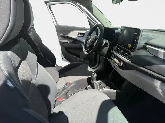 Suzuki Swift view 12