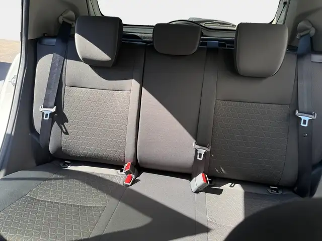 Suzuki Swift view 10