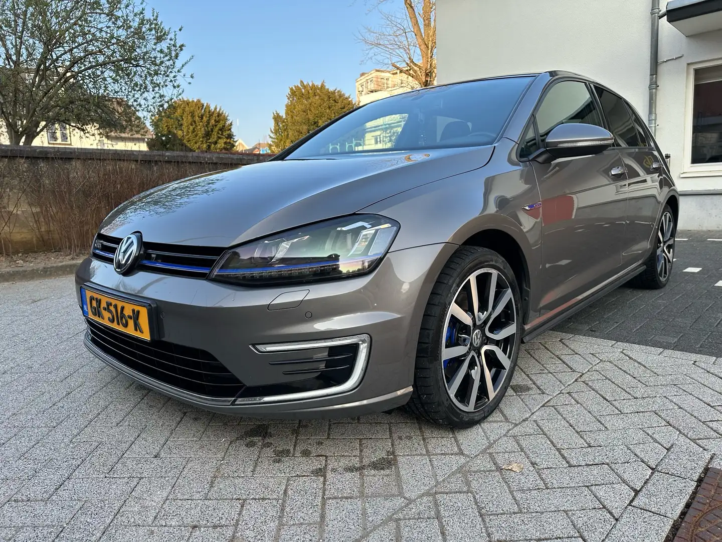 Volkswagen Golf 1.4 TSI GTE Grijs - 1