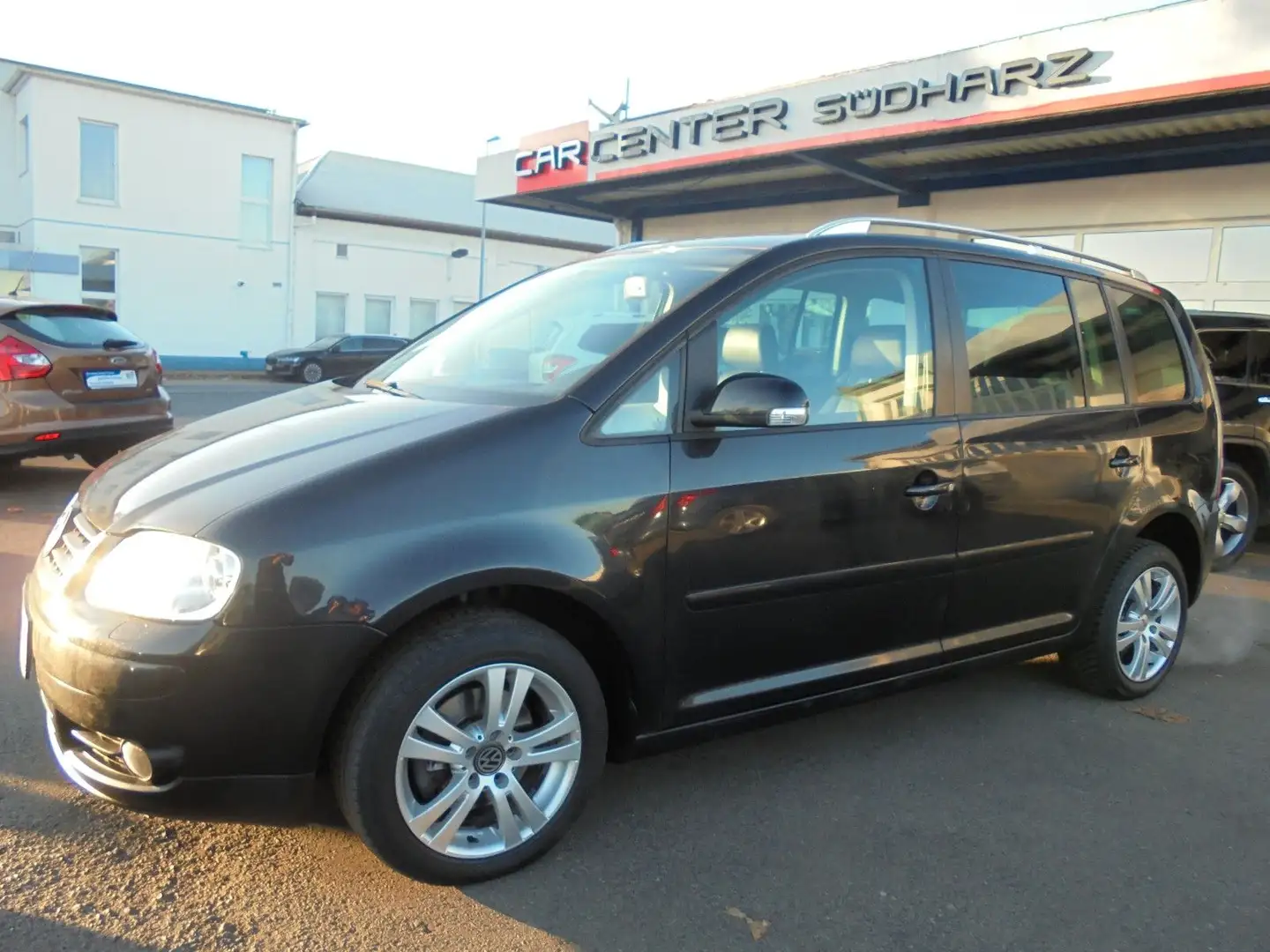 Volkswagen Touran Highline Noir - 2