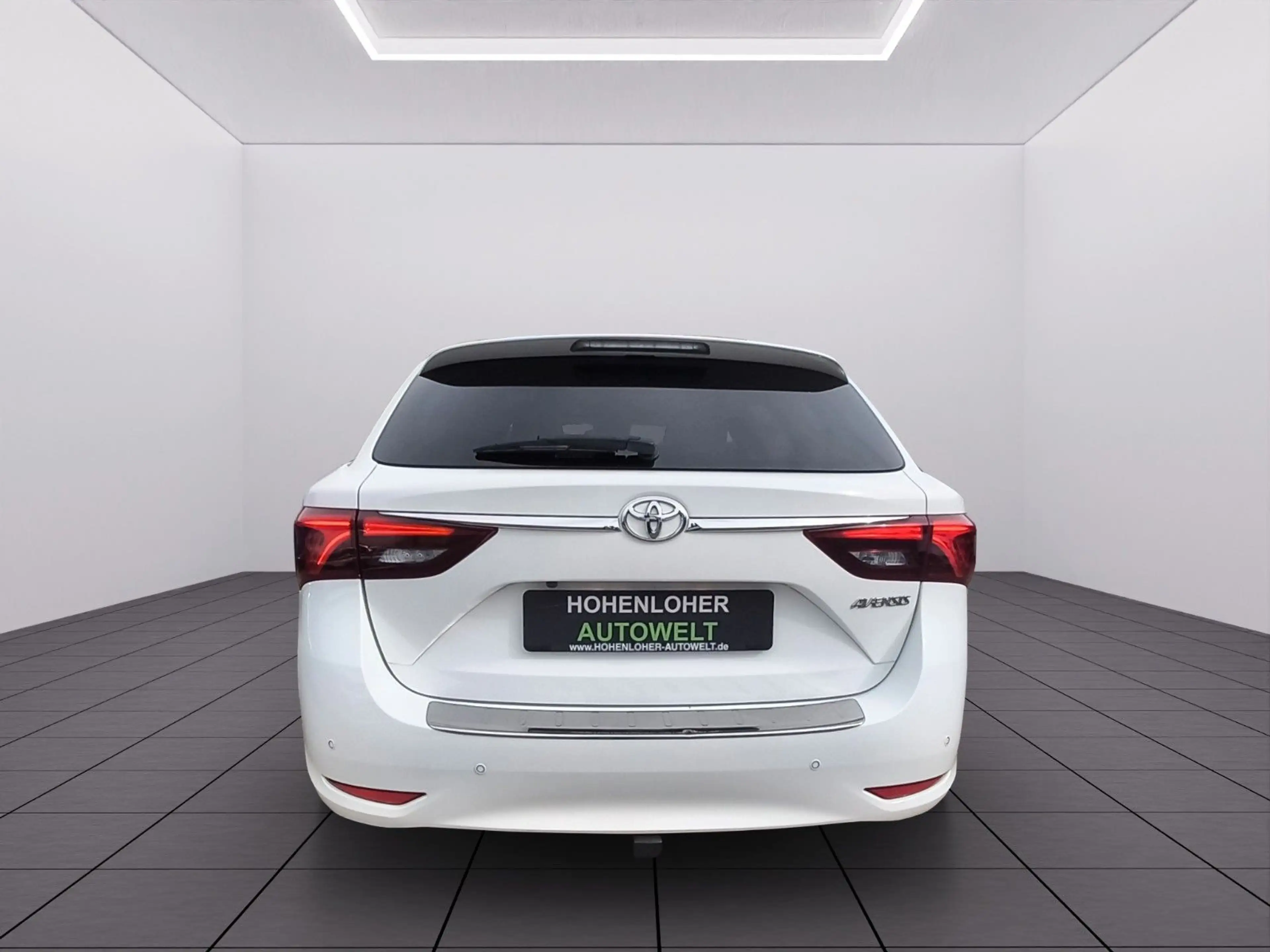 Toyota Avensis Touring Sports Team D *RFK *SHZ *NAVI — photo 6