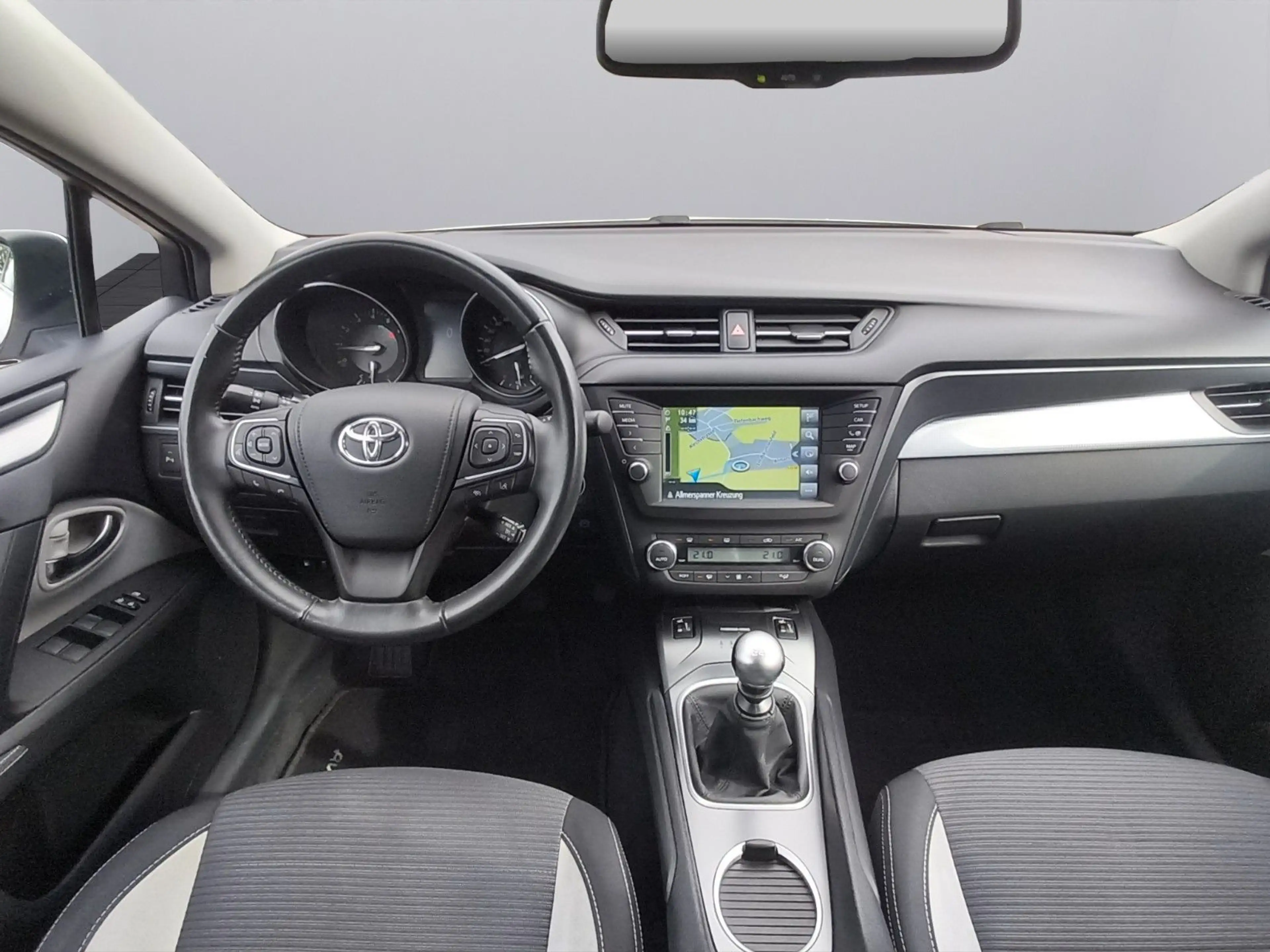 Toyota Avensis Touring Sports Team D *RFK *SHZ *NAVI — photo 12