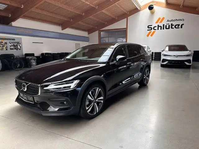 Volvo V60 Cross Country FAP+Sound-FULL-LED Mild-Hybrid