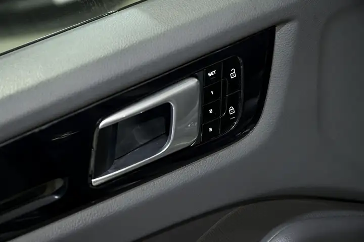 Porsche Cayenne Coupé E-Hybrid 3.0 2021, foto 23