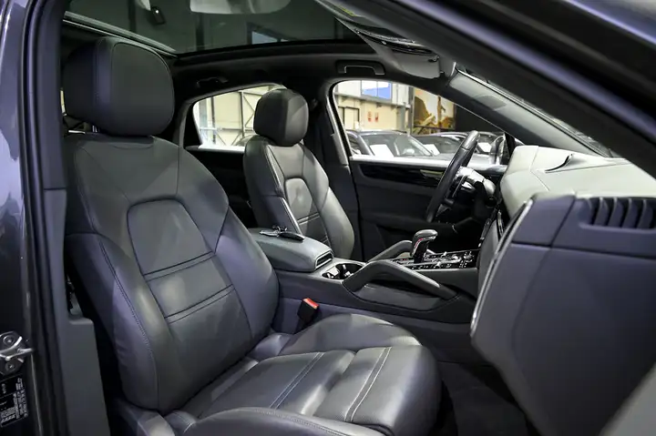 Porsche Cayenne Coupé E-Hybrid 3.0 2021, foto 35
