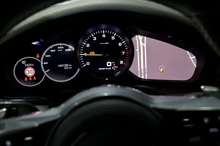 Porsche Cayenne Coupé E-Hybrid 3.0 2021, foto 7