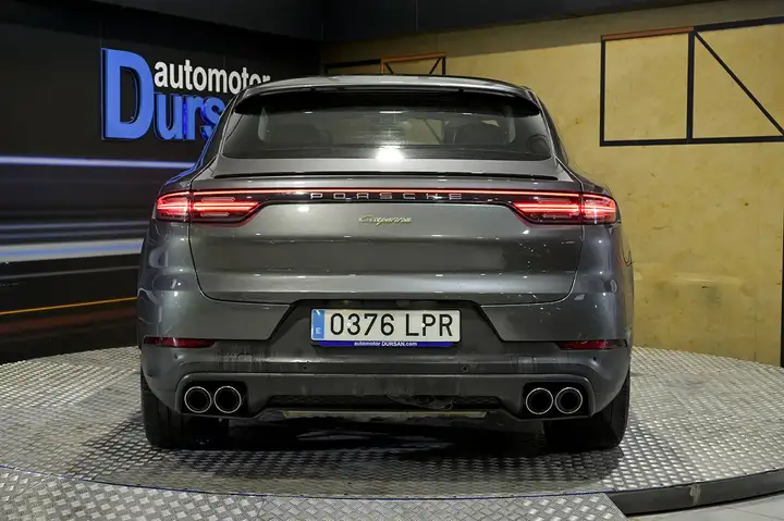 Porsche Cayenne Coupé E-Hybrid 3.0 2021, foto 11