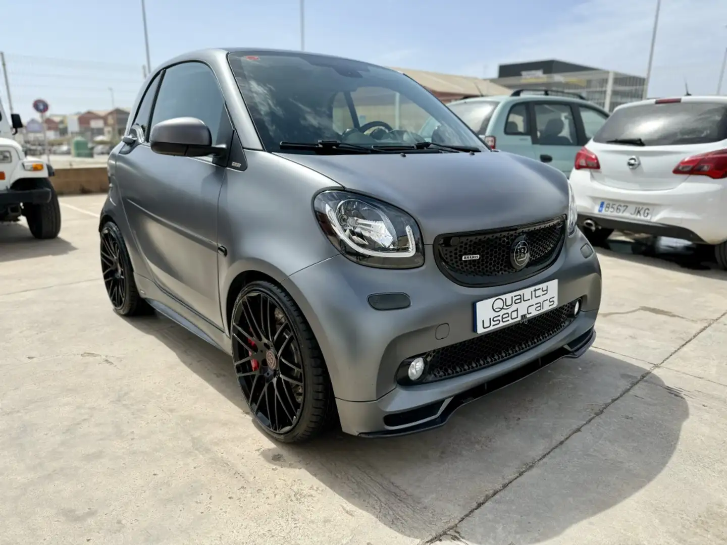 smart forTwo Coupé 80 Brabus Aut. Gris - 1