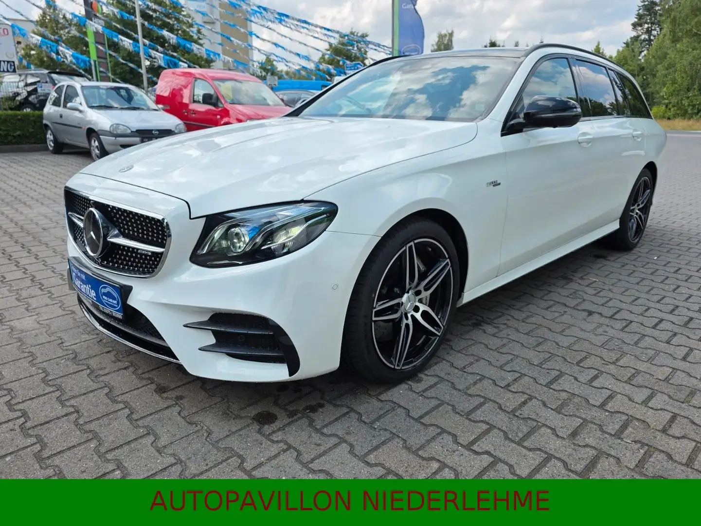 Mercedes-Benz E 53 AMG 4MATIC+*Multibeam*Pano*360°*Holz*Night* Weiß - 2