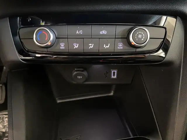 Opel Corsa view 11