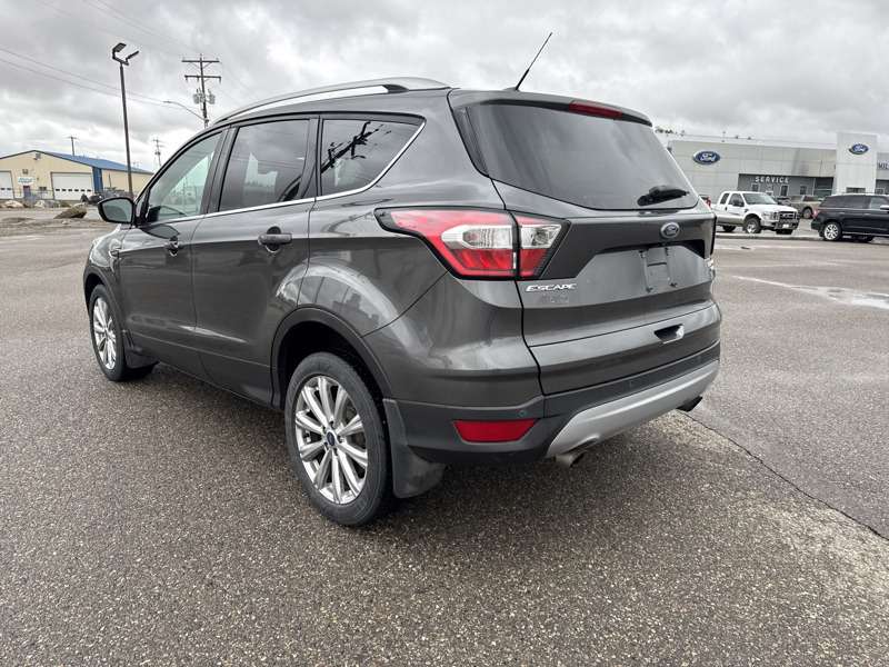 2017 Ford Escape Titanium  4WD | One Owner | Local High River | Nav — снимка 1