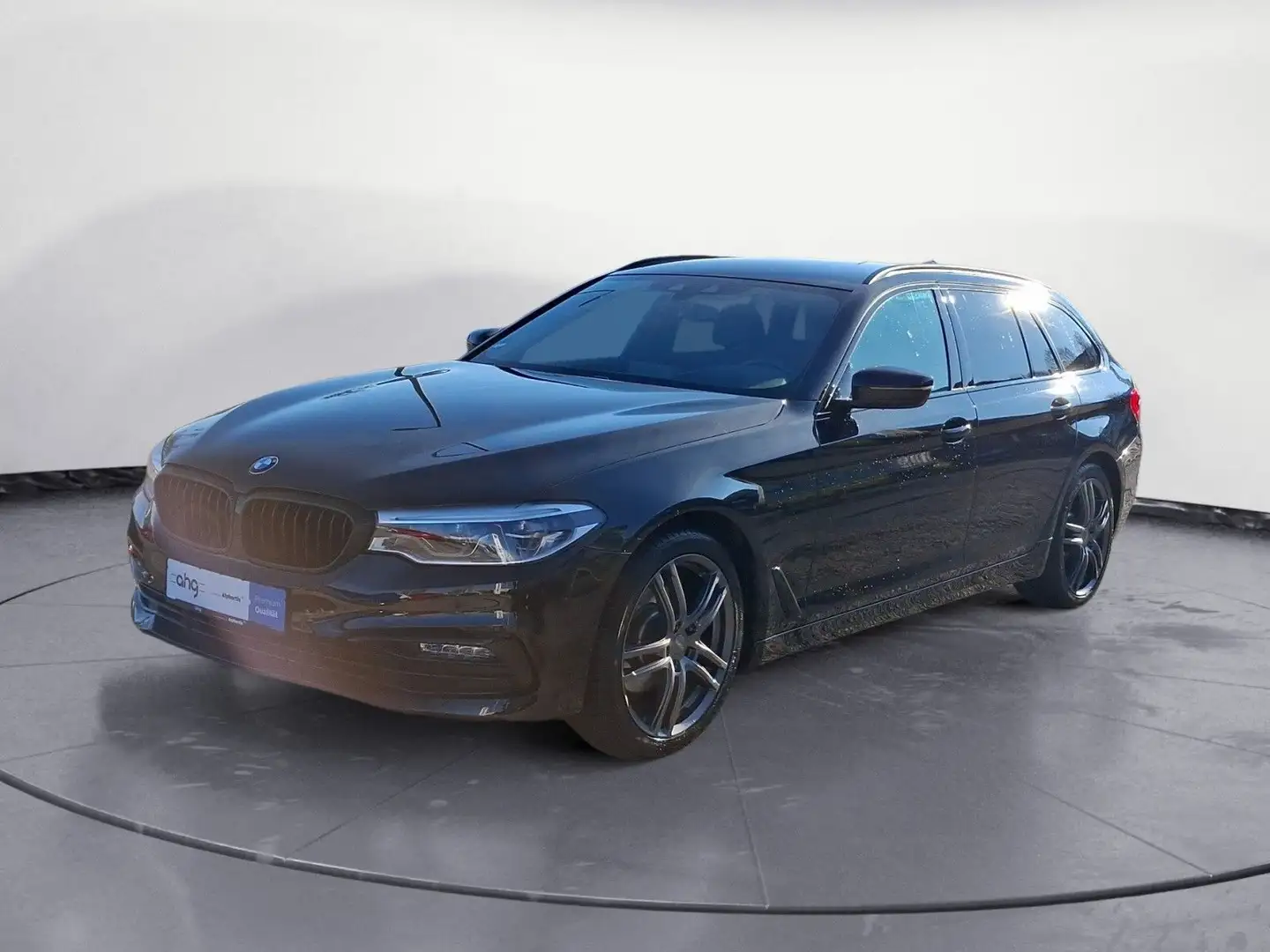 BMW 520 d xDrive Touring Sport Line Innovationsp. Schwarz - 2