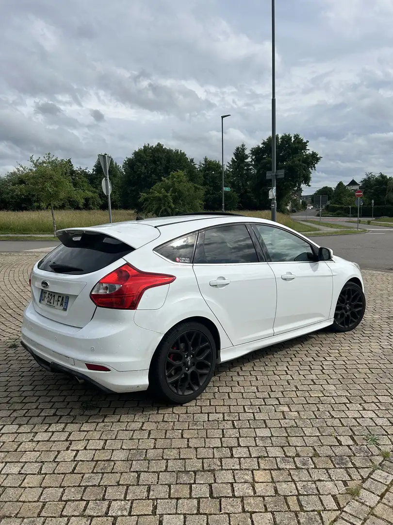 Ford Focus 2.0 TDCi 115 FAP Titanium X Powershift A - 2