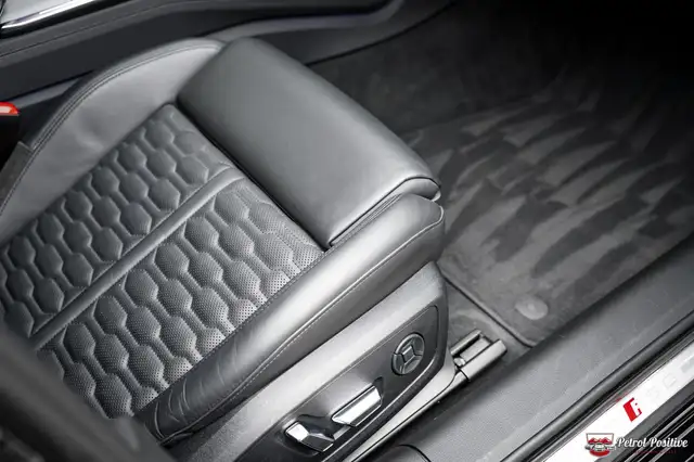 Audi RS6 Avant 4,0 TFSI quattro S-tronic LUFTFAHRWERK*UNFA Ansicht 46