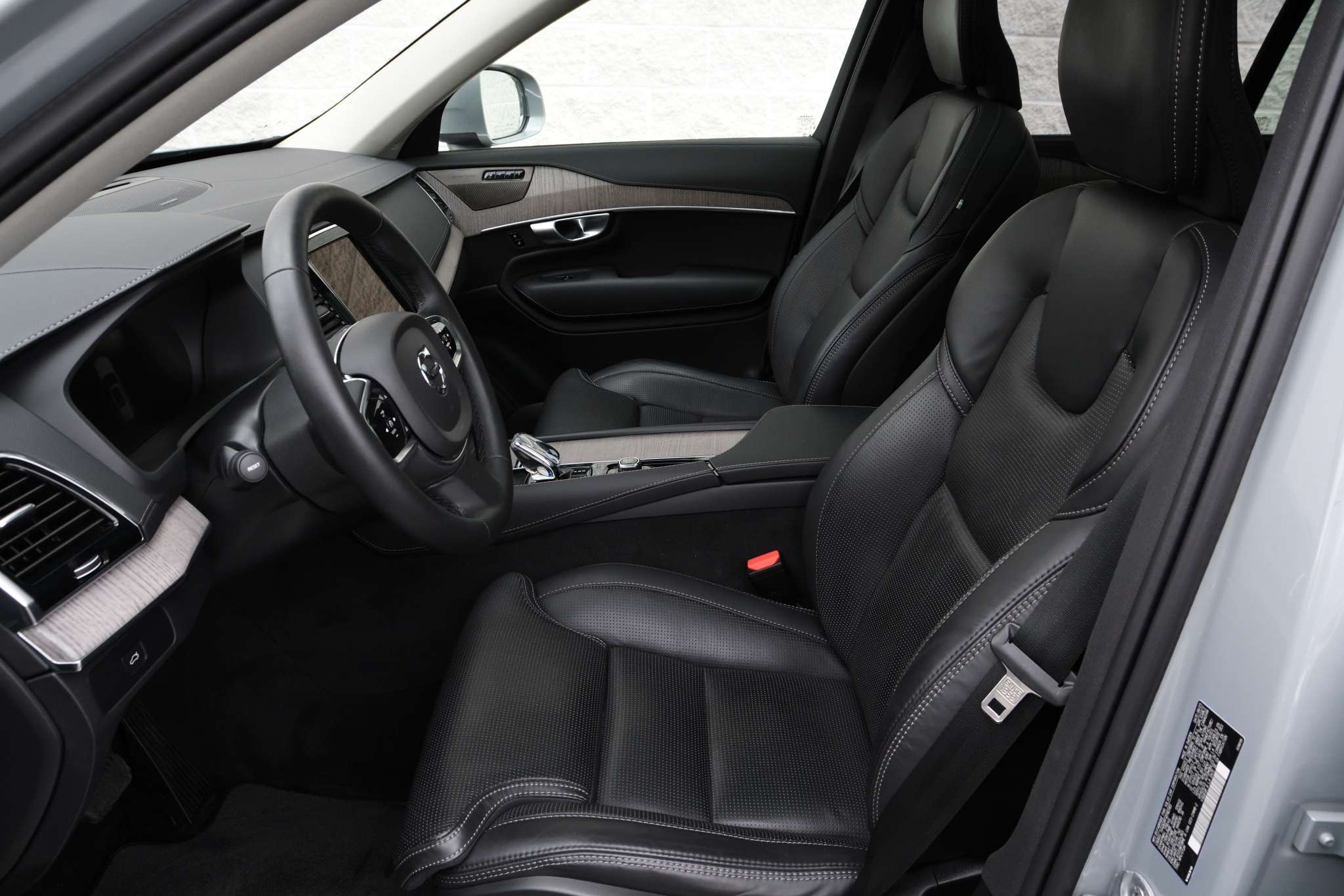 2024 Volvo XC90 B6 AWD Ultimate Bright Theme 7-Seater thumb 26