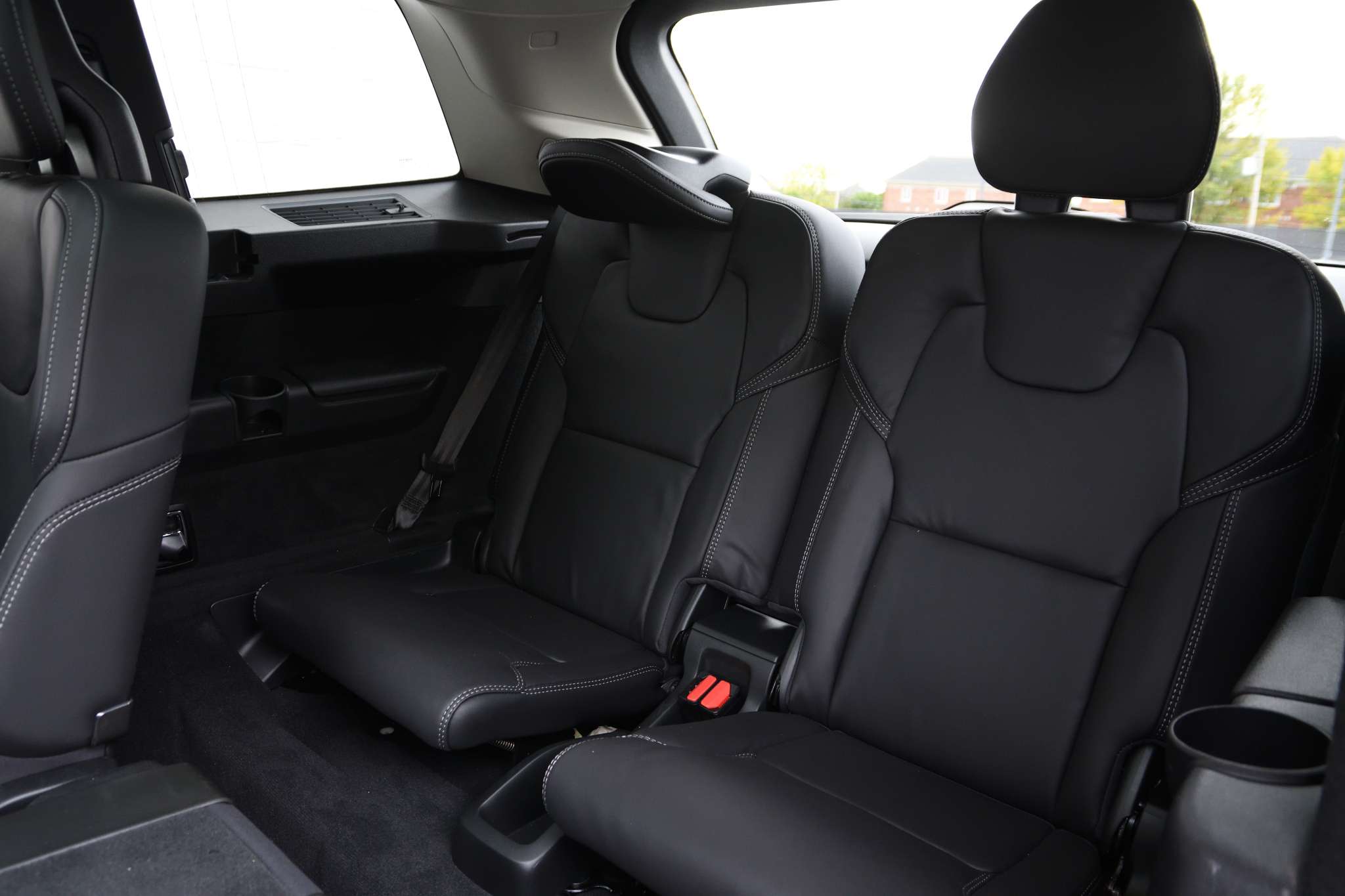 2024 Volvo XC90 B6 AWD Ultimate Bright Theme 7-Seater thumb 31