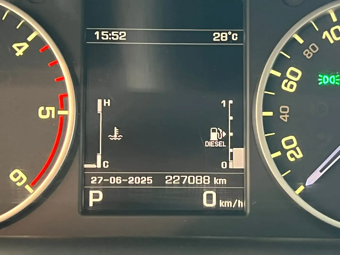 Land Rover Discovery Discovery TD V6 HSE Zwart - 2