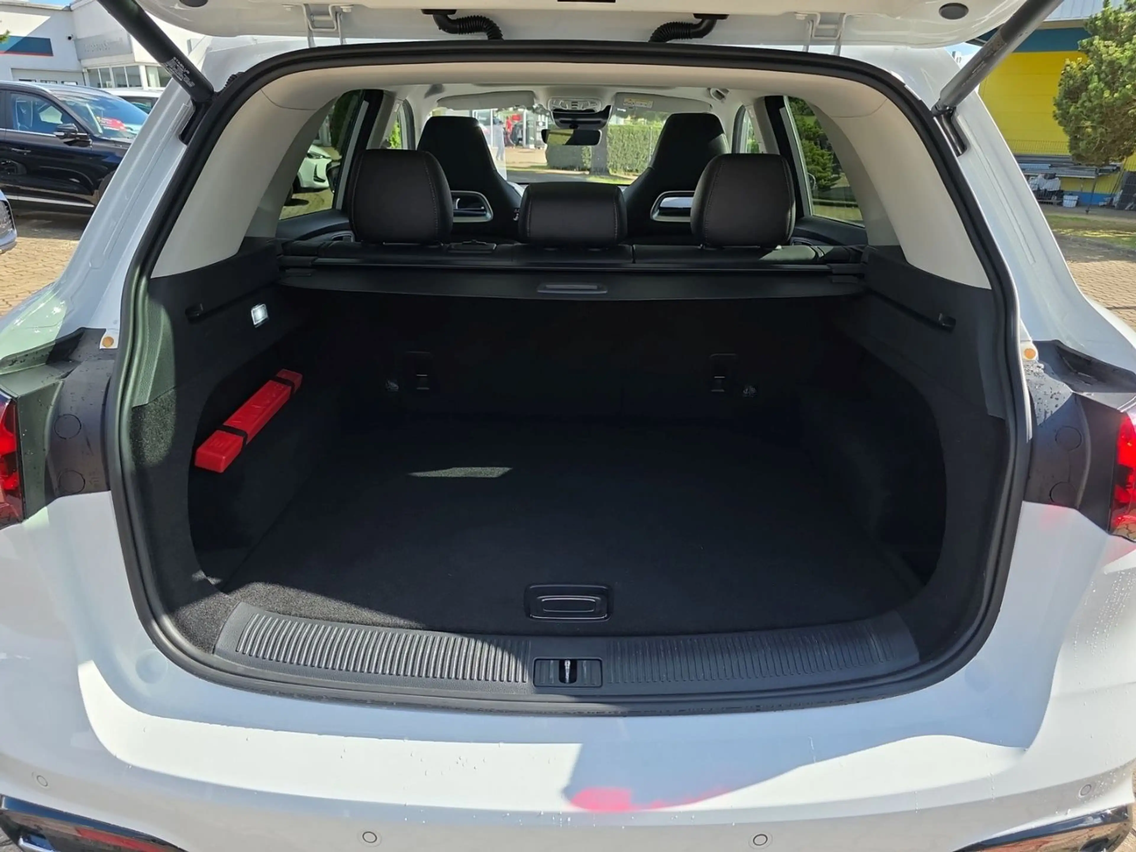MG HS Luxury 1.5  Automatik AHK 8fach bereift EU6d — photo 7