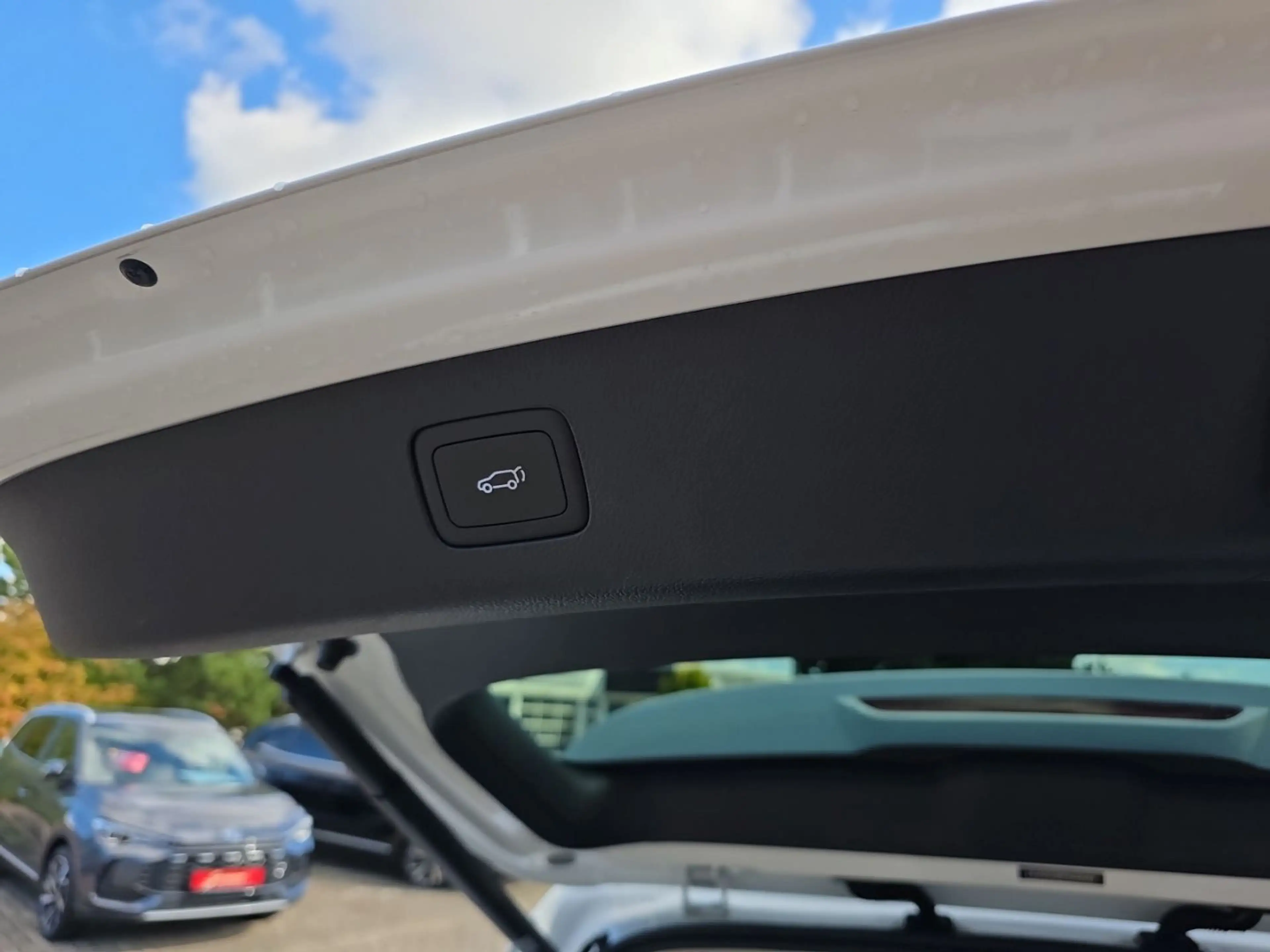 MG HS Luxury 1.5  Automatik AHK 8fach bereift EU6d — photo 15