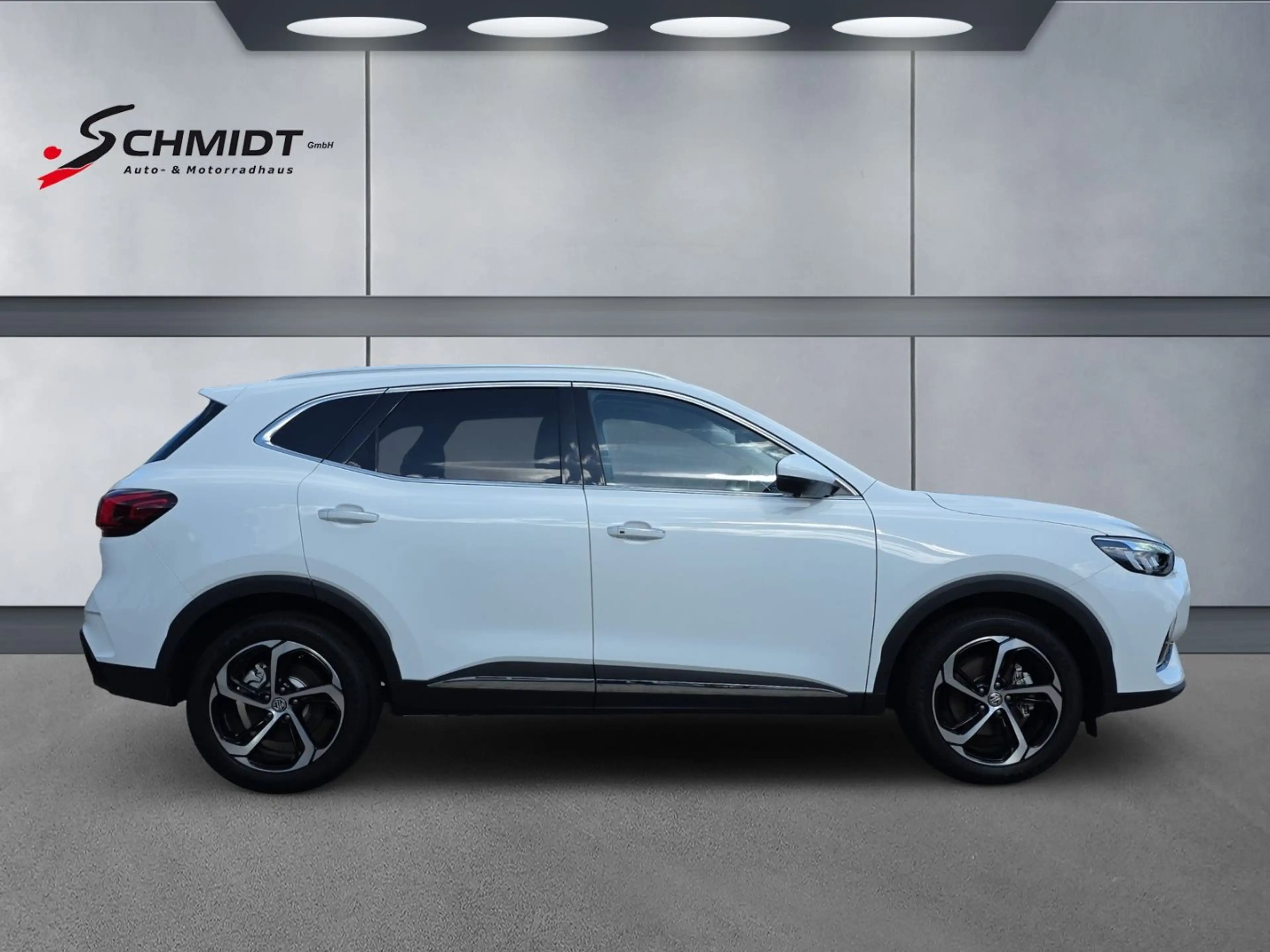 MG HS Luxury 1.5  Automatik AHK 8fach bereift EU6d — photo 3