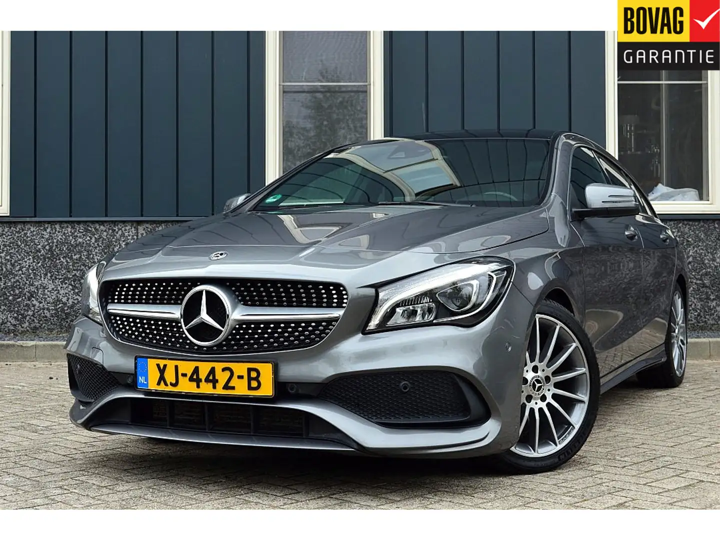 Mercedes-Benz CLA 200 Shooting Brake Prestige AMG-Line Rijklaarprijs-Gar Grijs - 1