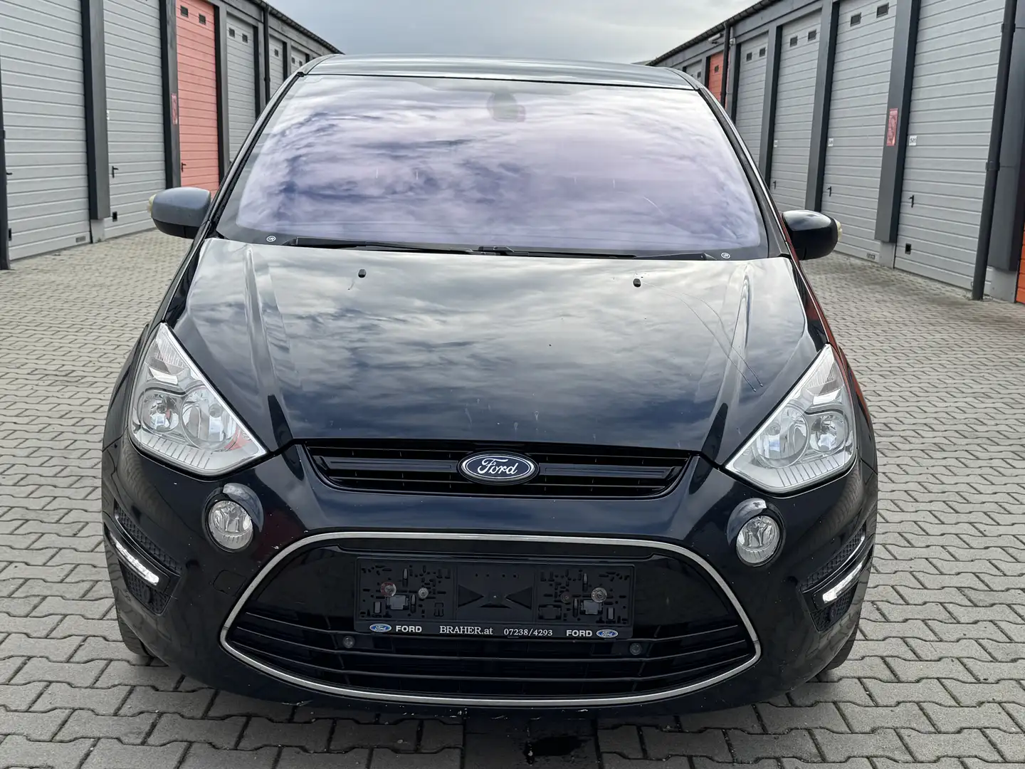 Ford S-Max Titanium (02.2011 Schwarz - 1