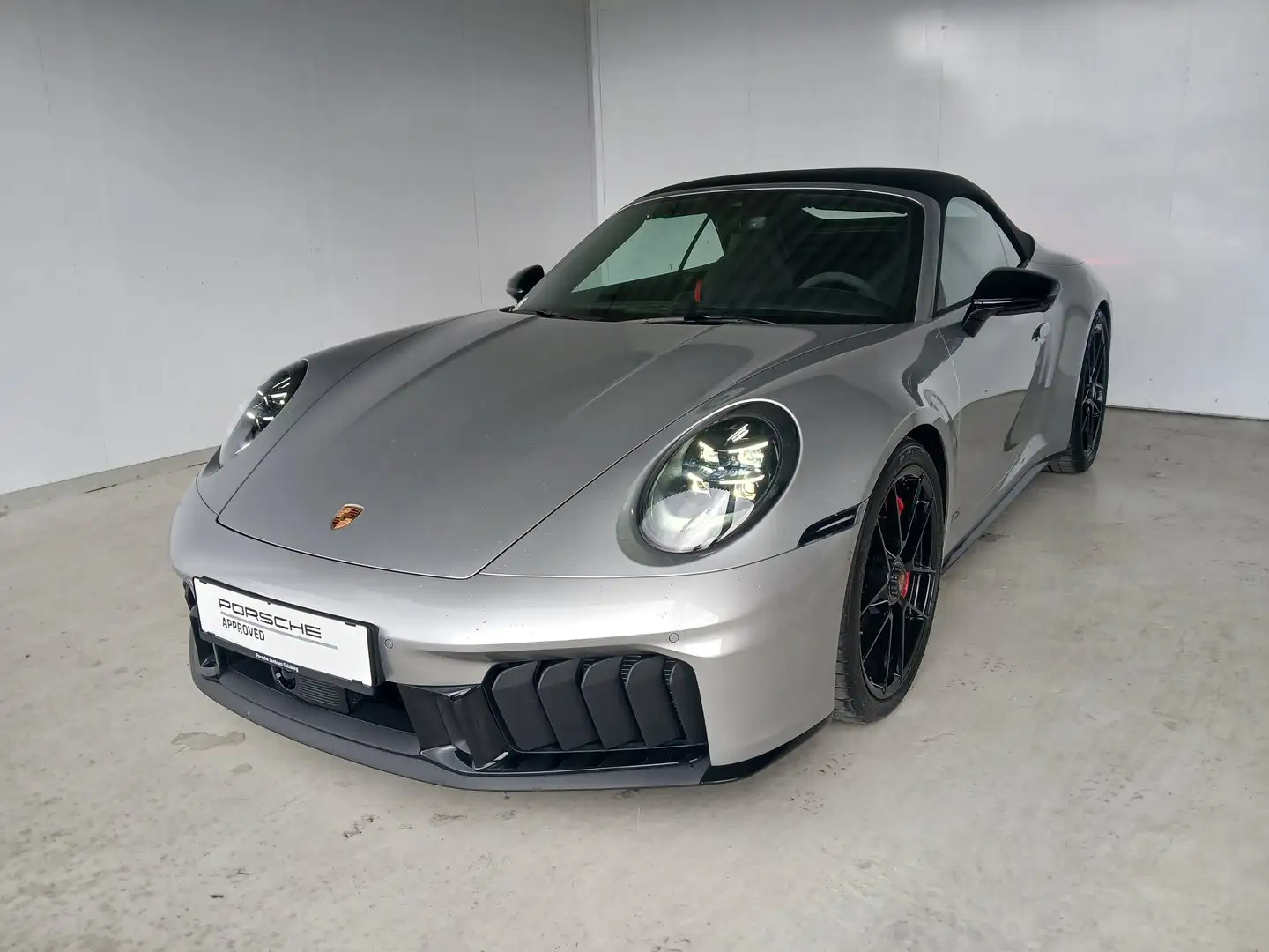 Porsche 911 Carrera 4 GTS Cabriolet Grau - 1