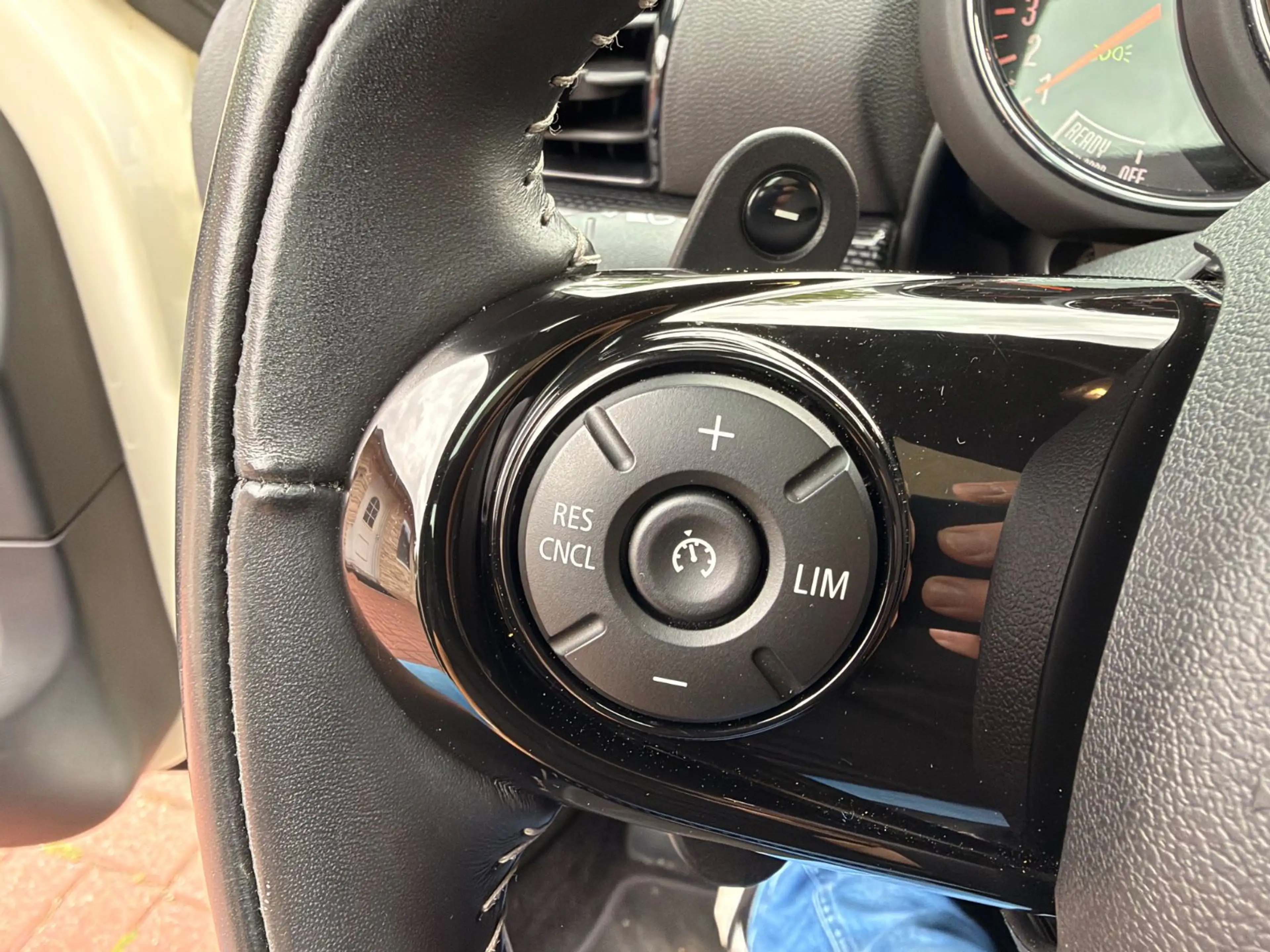 MINI Cooper S Clubman ERST 56TKM+AUT+PANO+LEDER+NAVI+ — photo 15