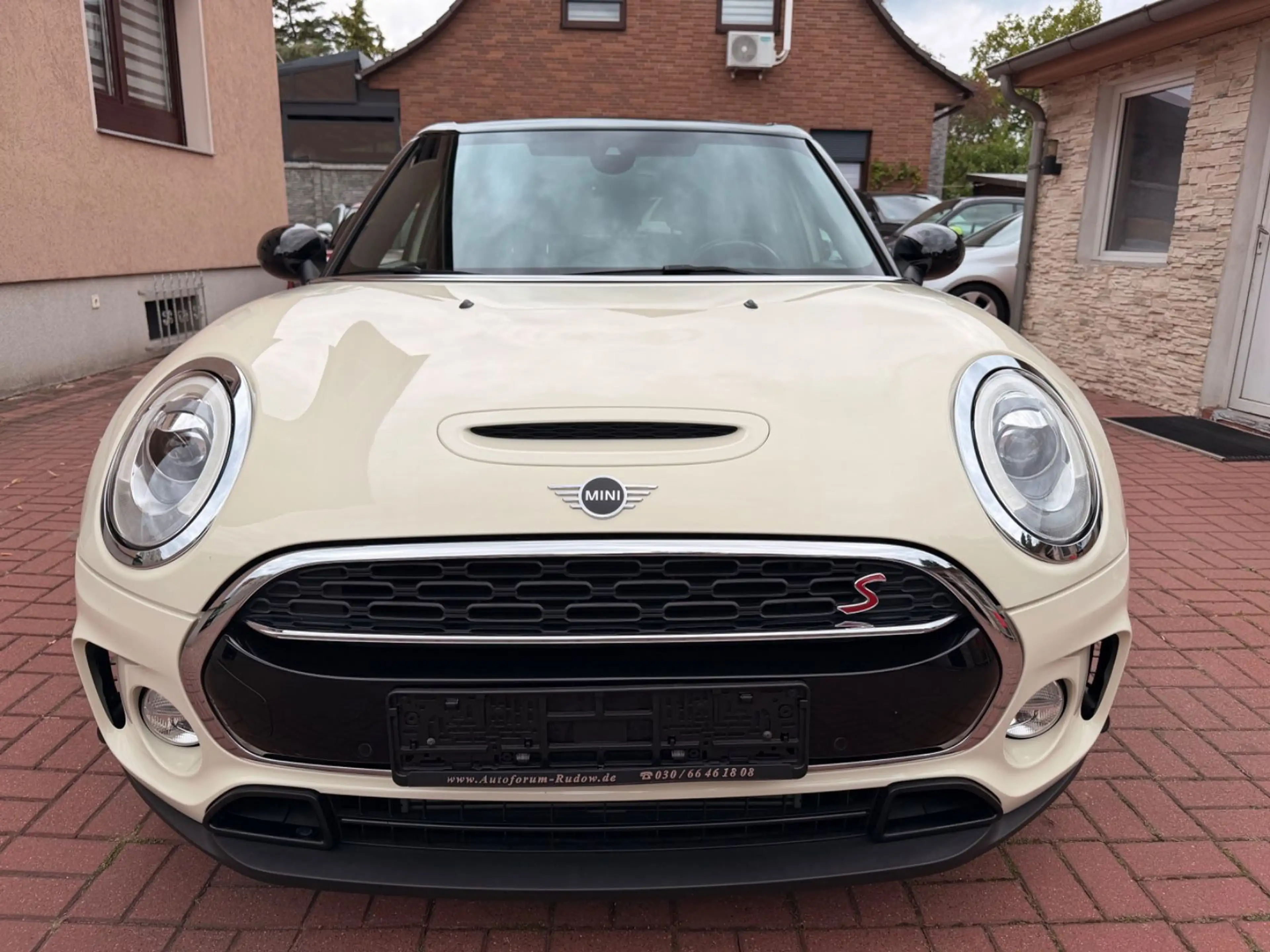 MINI Cooper S Clubman ERST 56TKM+AUT+PANO+LEDER+NAVI+ — photo 2