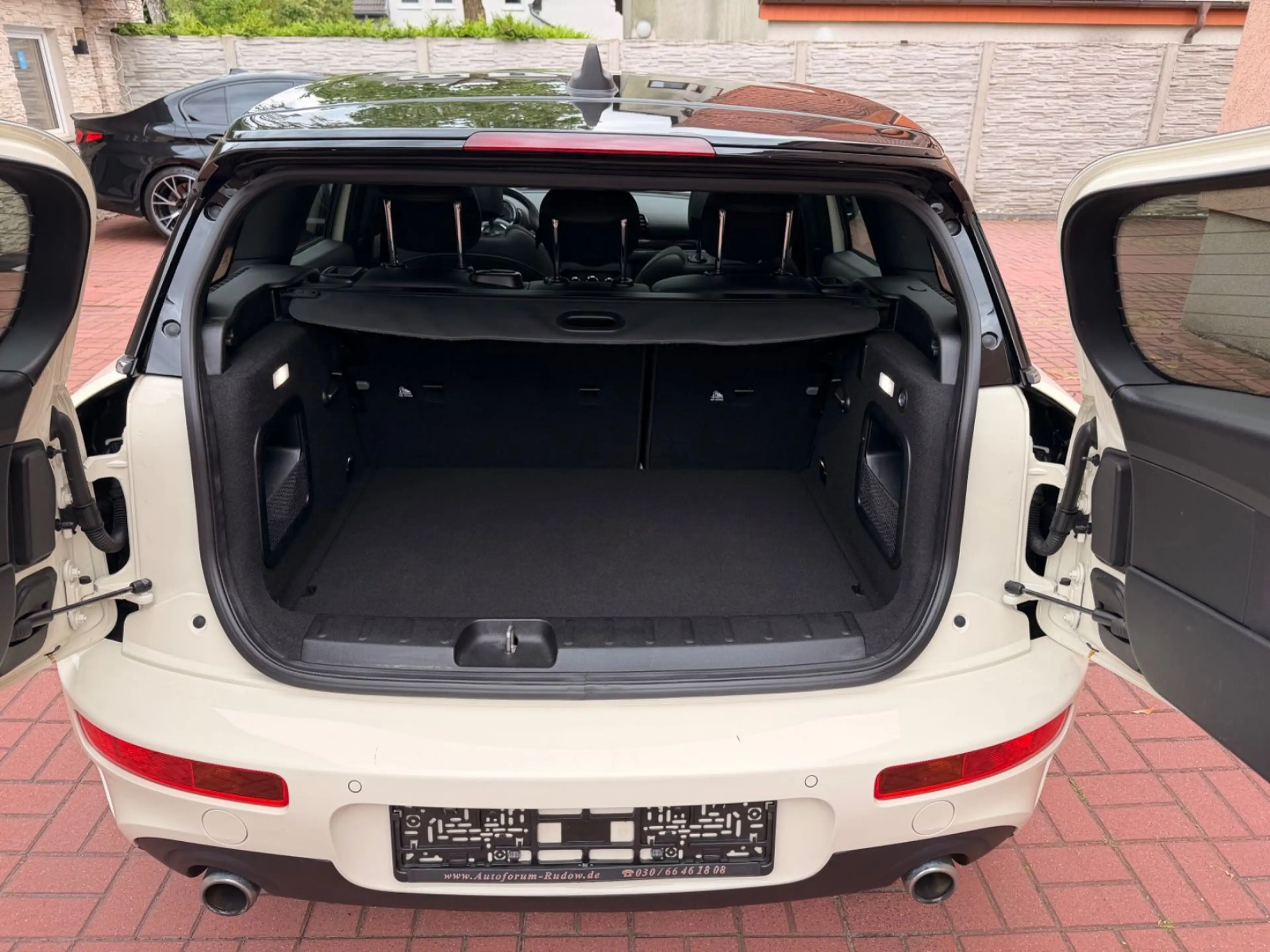 MINI Cooper S Clubman ERST 56TKM+AUT+PANO+LEDER+NAVI+ — photo 7