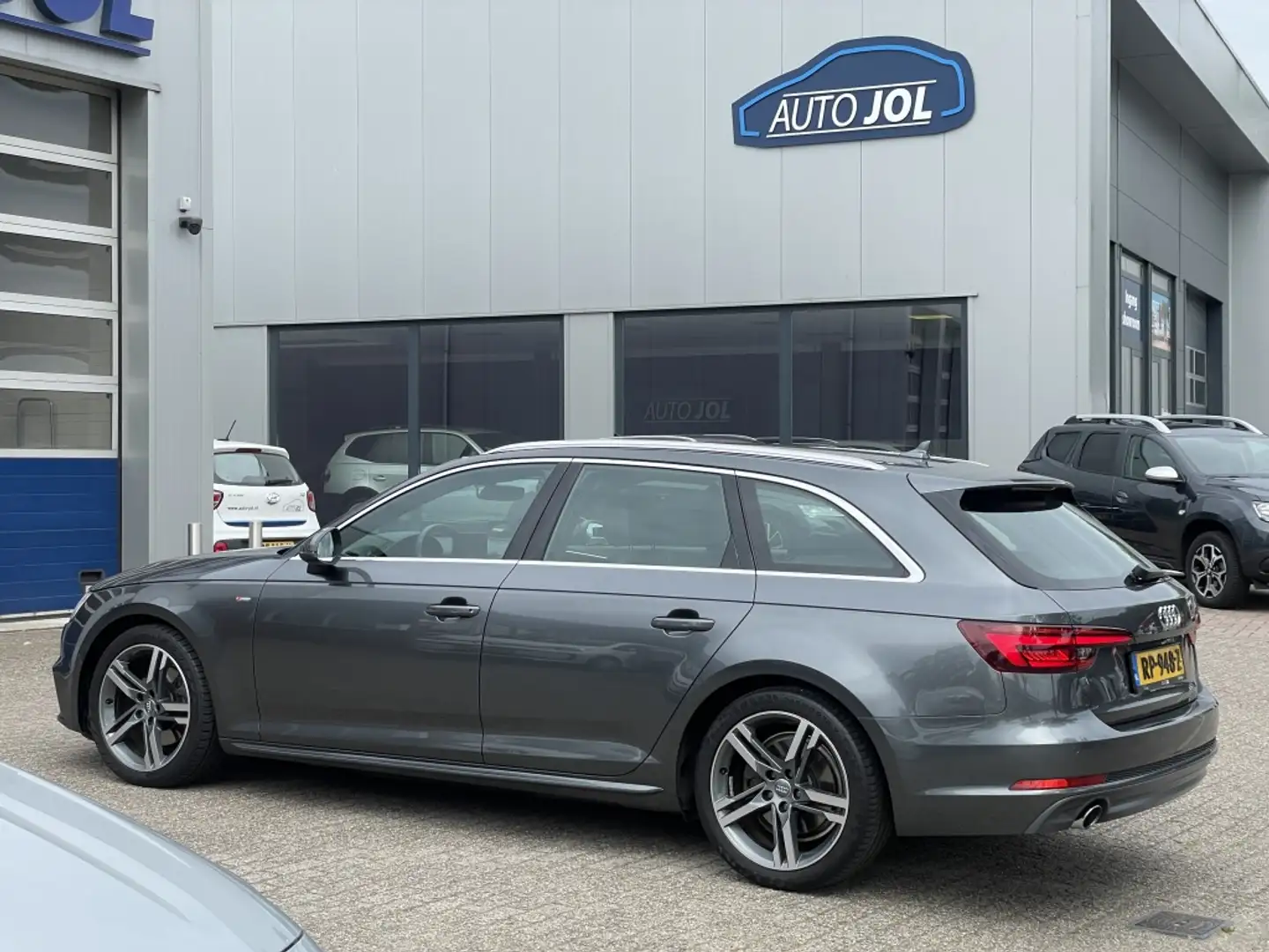 Audi A4 Avant 1.4 TFSI Sport S-line edition | zwarte hemel Grijs - 2