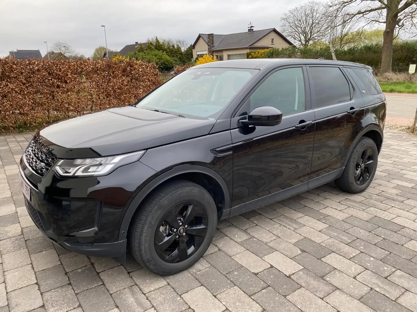 Land Rover Discovery Sport Discovery Sport P300e R-Dynamic Zwart - 2
