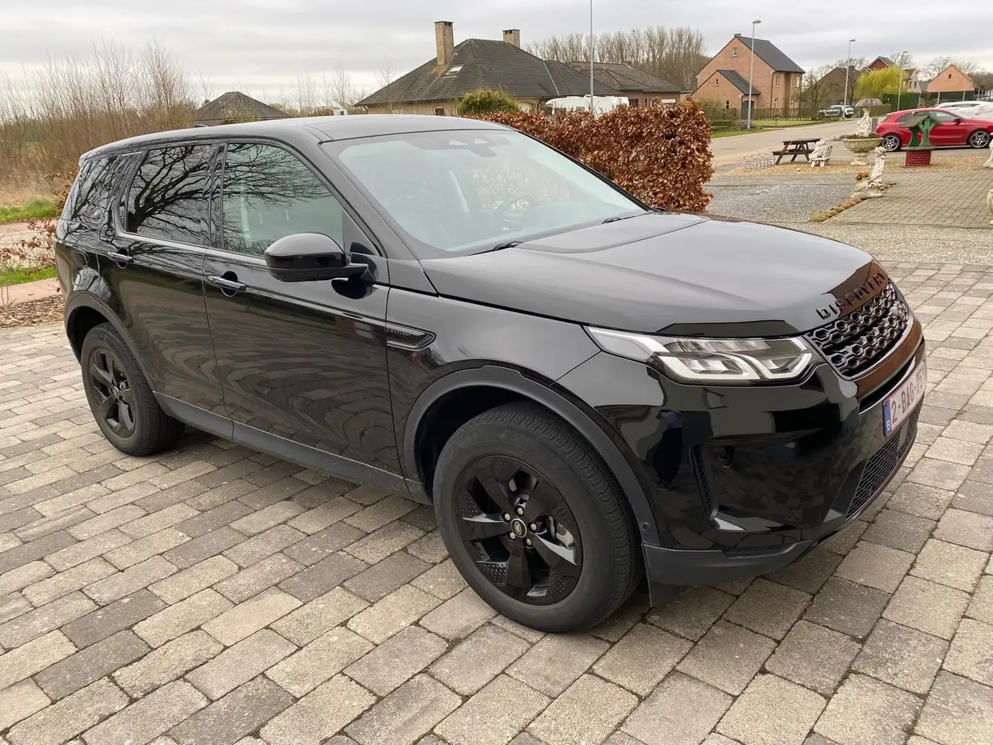 Land Rover Discovery Sport Discovery Sport P300e R-Dynamic Zwart - 1