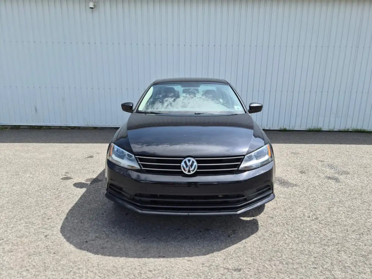 Volkswagen Jetta снимка Volkswagen Jetta