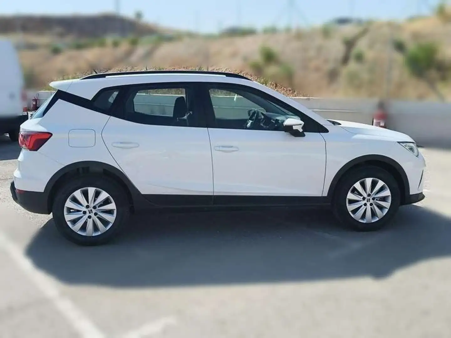SEAT Arona 1.0 TSI 81kW (110CV) Style Plus Blanco - 2