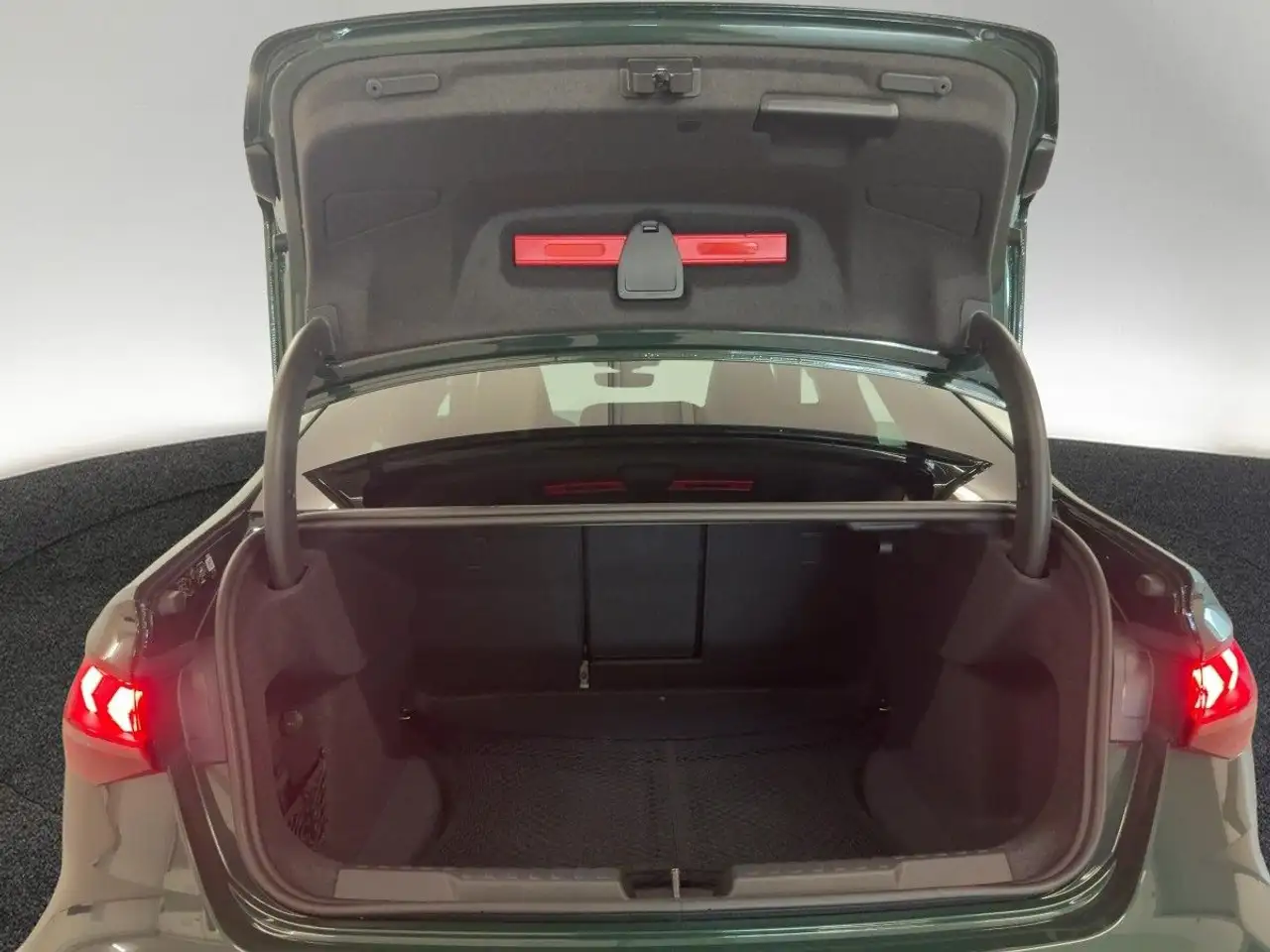 Audi S3 TFSI S tronic 9