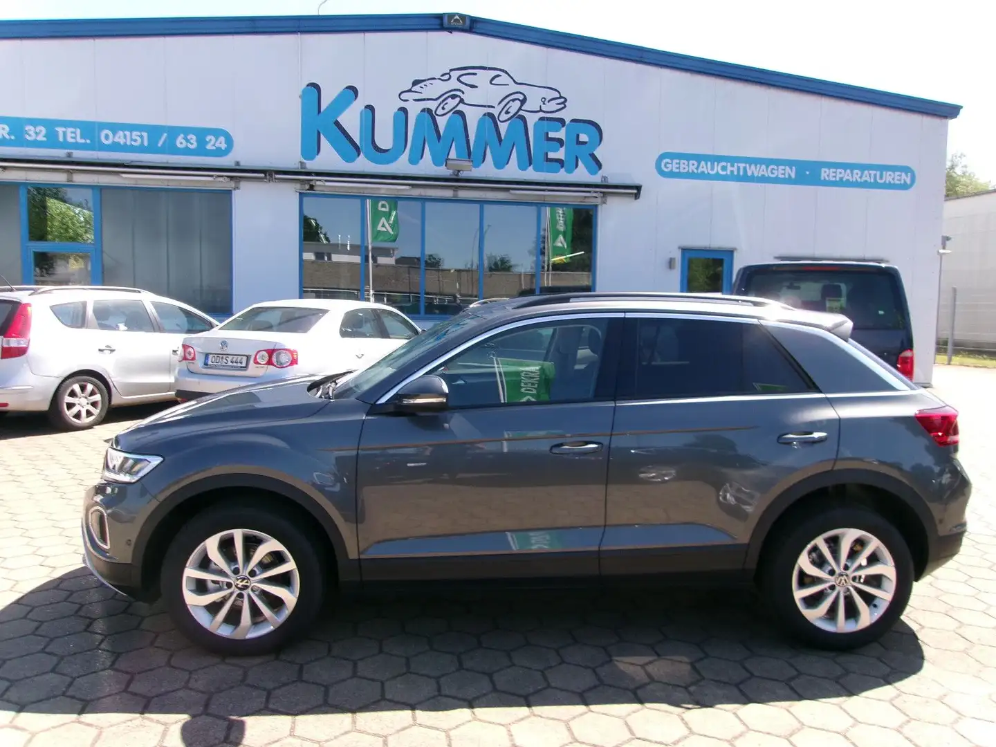 Volkswagen T-Roc Life Plus DSG LED ACC Rückfahrkamera Grijs - 1