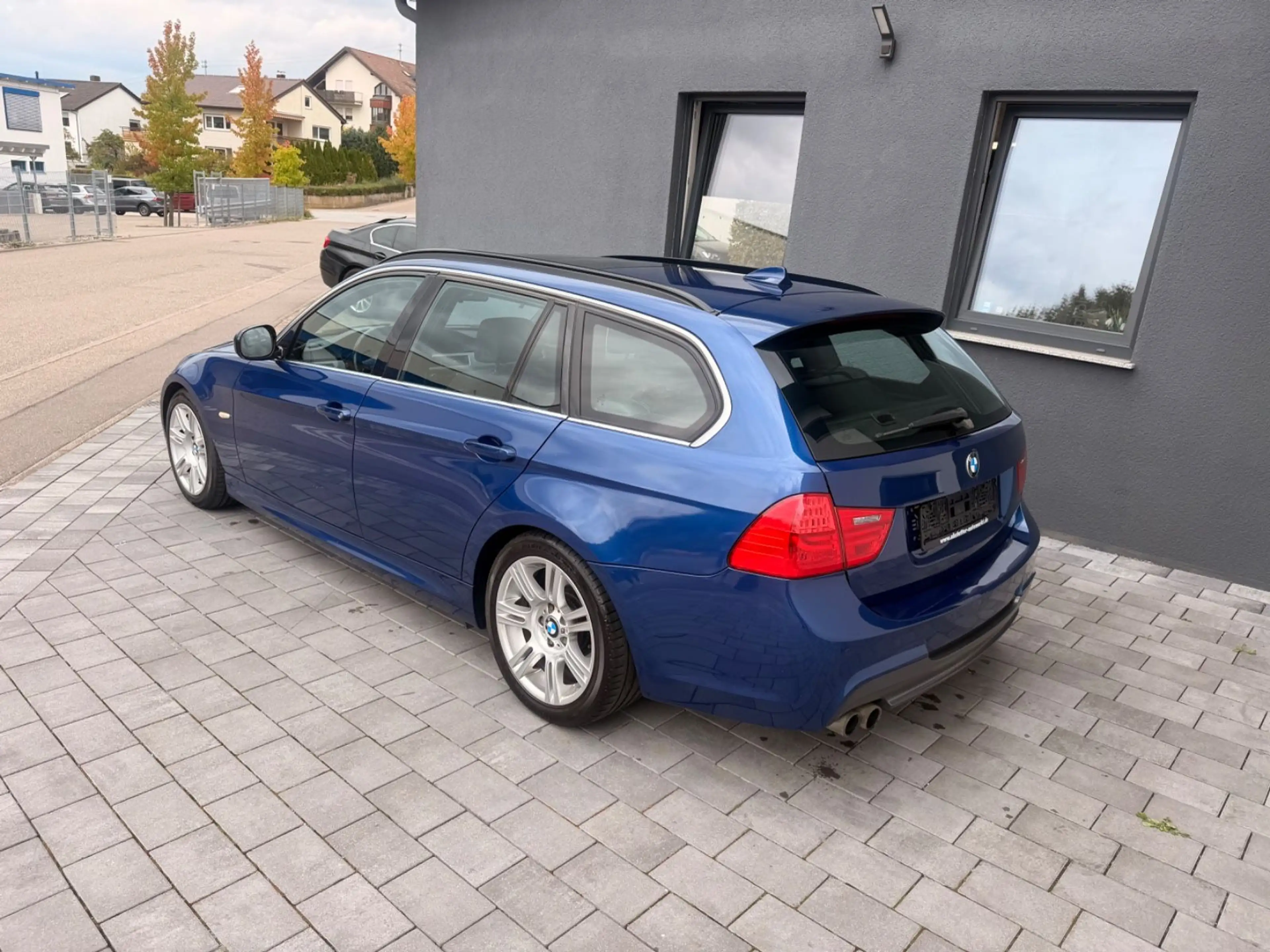 BMW 325 d Touring E91 Schalter-M-Paket — photo 2