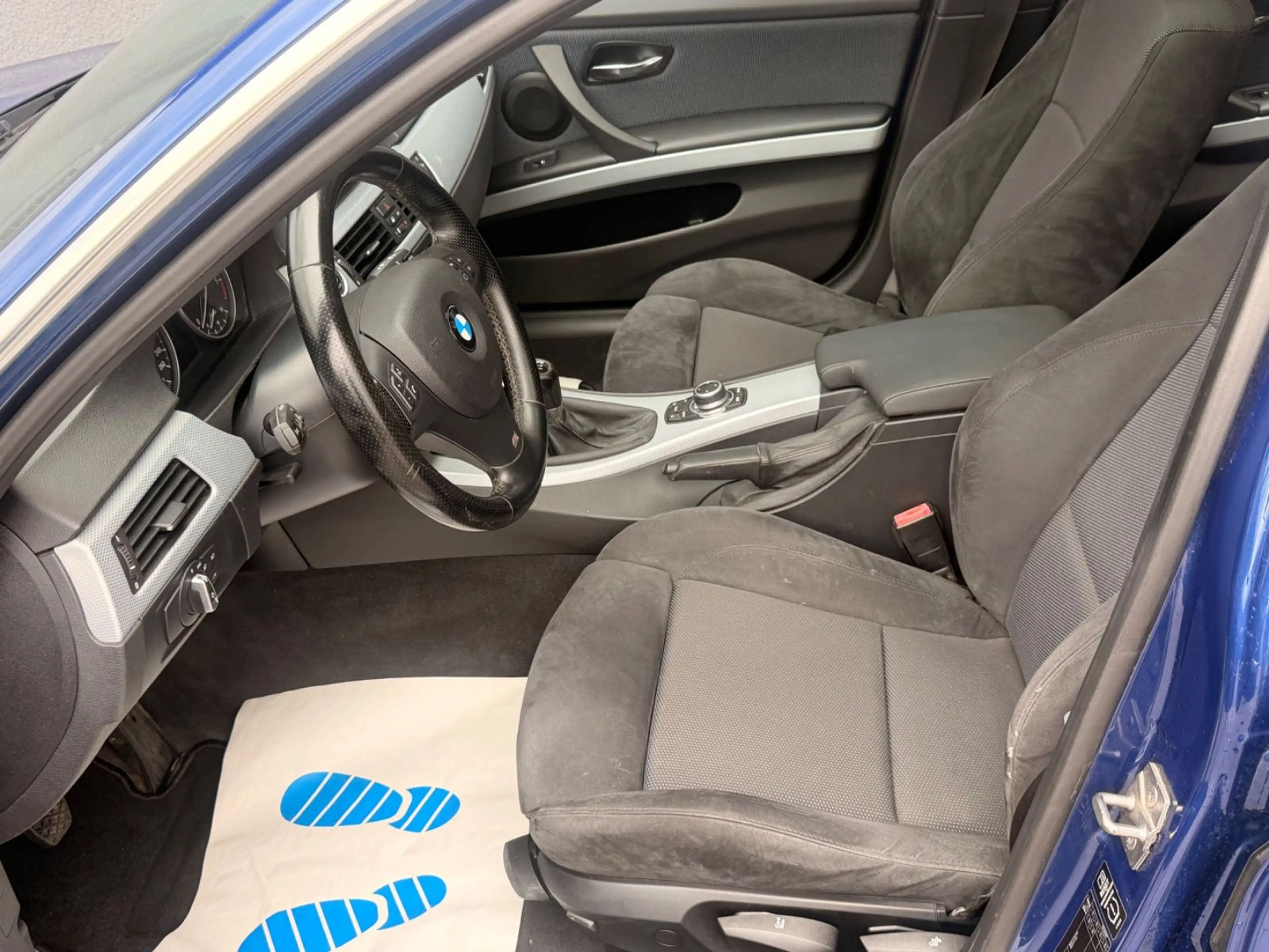 BMW 325 d Touring E91 Schalter-M-Paket — photo 6
